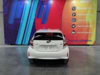 Toyota Prius 2021 5p Base Hibrido L4/1.8 Aut 2021 Toyota Prius Venta Exteriores 6