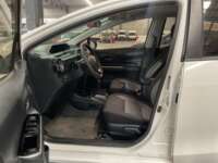 Toyota Prius 2021 5p Base Hibrido L4/1.8 Aut 2021 Toyota Prius Venta Interiores 15