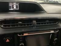 Toyota Prius 2021 5p Base Hibrido L4/1.8 Aut 2021 Toyota Prius Venta Interiores 6