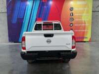 Nissan NP300 Frontier 2021 4p DC Diesel L4/2.5/T 4x4 Man 2021 Nissan NP300 Frontier Venta Exteriores 6