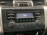 Nissan NP300 Frontier 2021 4p DC Diesel L4/2.5/T 4x4 Man 2021 Nissan NP300 Frontier Venta Interiores 8