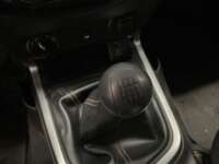 Nissan NP300 Frontier 2021 4p DC Diesel L4/2.5/T 4x4 Man 2021 Nissan NP300 Frontier Venta Interiores 10