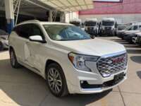 GMC Terrain 2024 5p Denali L4/1.5/T Aut IMG_4476