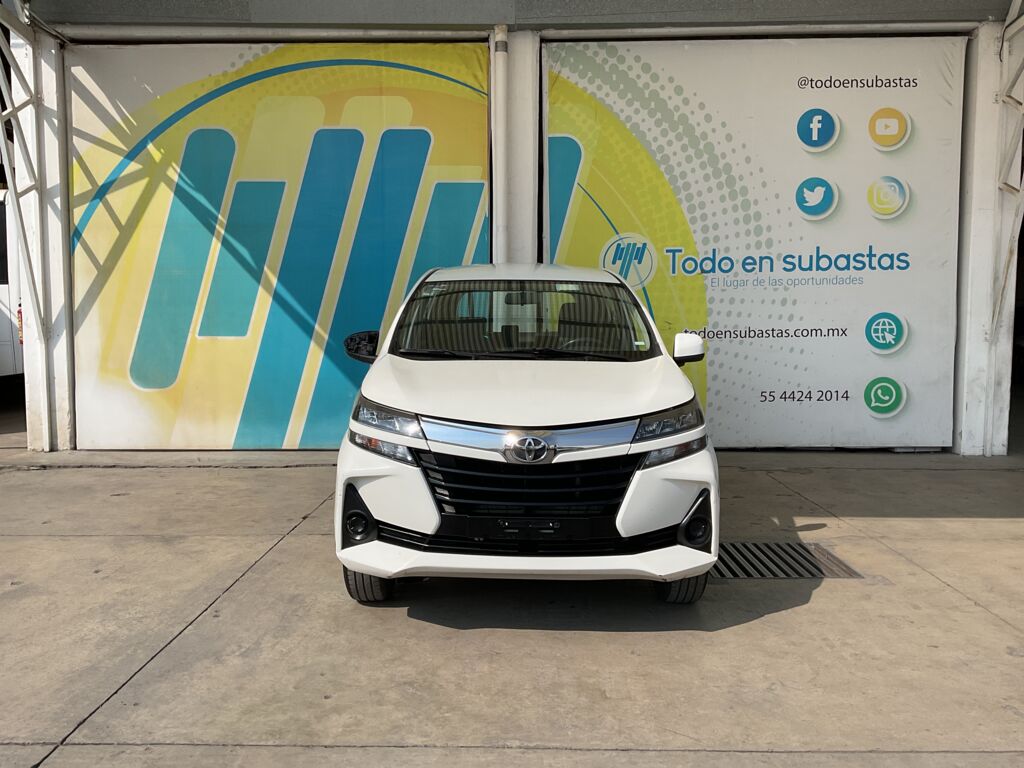 Toyota Avanza 2020 5p LE L4/1.5 Man	 2020 Toyota Avanza Venta Exteriores 2
