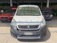 Peugeot Partner 2019 5p L4/1.6/T Diesel Man       2019 Peugeot Partner Ingreso Exteriores 1