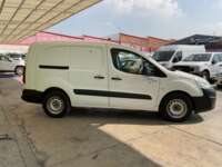 Peugeot Partner 2019 5p L4/1.6/T Diesel Man       2019 Peugeot Partner Venta Exteriores 4