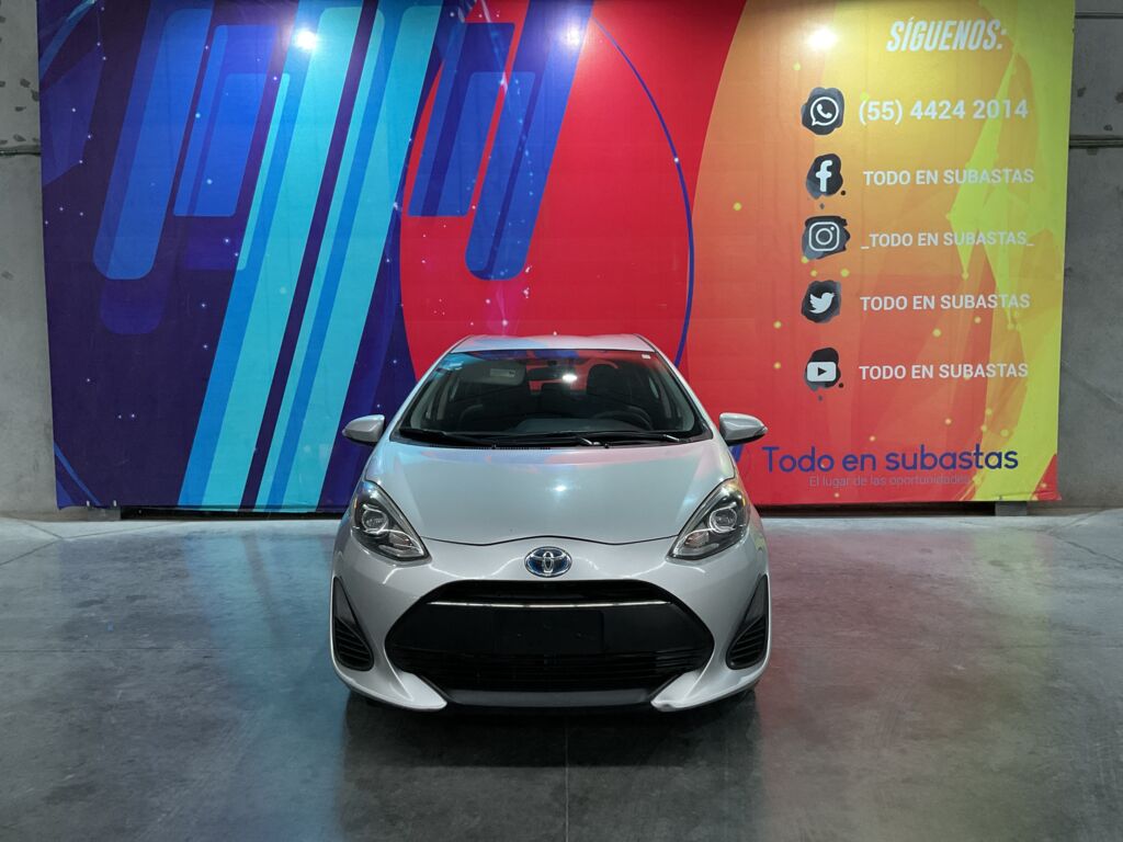Toyota Prius 2019 5p Base CVT 2019 Toyota Prius Venta Exteriores 2