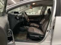 Toyota Prius 2019 5p Base CVT 2019 Toyota Prius Venta Interiores 15