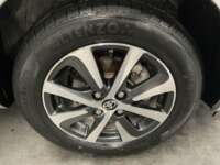 Toyota Prius 2019 5p Base CVT 2019 Toyota Prius Venta Llantas 1