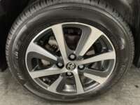 Toyota Prius 2019 5p Base CVT 2019 Toyota Prius Venta Llantas 10