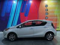 Toyota Prius 2020 5p C Híbrido L4/1.5 Aut  2020 Toyota Prius Venta Exteriores 4