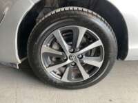 Toyota Prius 2018  2018 Toyota Prius Venta Llantas 1