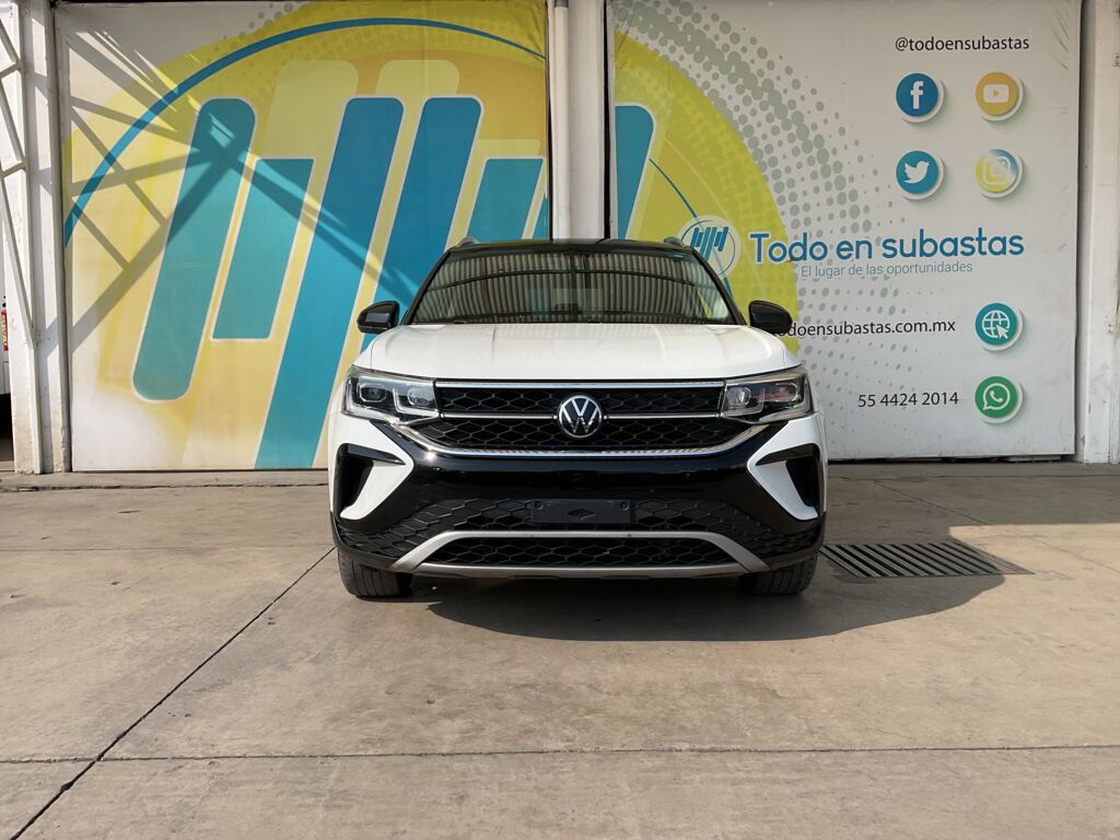 Volkswagen Taos 2024 5p Highline L4/1.4/T Tiptronic 2024 Volkswagen Taos Venta Exteriores 2