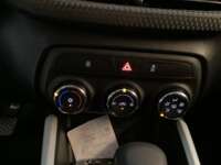 Chevrolet Onix 2024 4p LT L3/1.0/T Aut IMG_9458