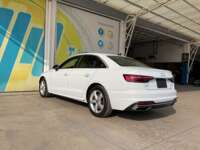 Audi A4 2022 4p Sedán 40 Select Mild Hybrid L4/2.0/T S-Tronic 2022 Audi A4 Venta Exteriores 7