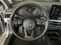 Audi A4 2022 4p Sedán 40 Select Mild Hybrid L4/2.0/T S-Tronic 2022 Audi A4 Venta Interiores 1