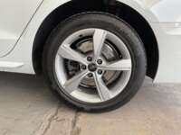 Audi A4 2022 4p Sedán 40 Select Mild Hybrid L4/2.0/T S-Tronic 2022 Audi A4 Venta Llantas 4