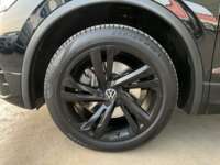 Volkswagen Tiguan 2024 5p R-Line L4/2.0/T DSG 4 Motion 2024 Volkswagen Tiguan Venta Llantas 1