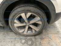 Volkswagen Taigun 2023 5p Comfortline L4/1.0/T Tiptronic IMG_8410