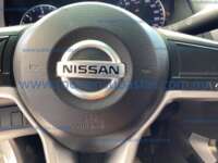 Nissan NP300 Frontier 2021 4p DC Diesel L4/2.5/T 4x4 Man 2021 Nissan NP300 Frontier Ingreso Interiores 17