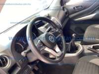 Nissan NP300 Frontier 2021 4p DC Diesel L4/2.5/T 4x4 Man 2021 Nissan NP300 Frontier Ingreso Interiores 2