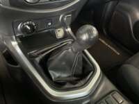 Nissan NP300 Frontier 2021 4p DC Diesel L4/2.5/T 4x4 Man 2021 Nissan NP300 Frontier Venta Interiores 11