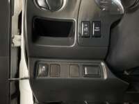 Nissan NP300 Frontier 2021 4p DC Diesel L4/2.5/T 4x4 Man 2021 Nissan NP300 Frontier Venta Interiores 5