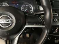 Nissan NP300 Frontier 2021 4p DC Diesel L4/2.5/T 4x4 Man 2021 Nissan NP300 Frontier Venta Interiores 7