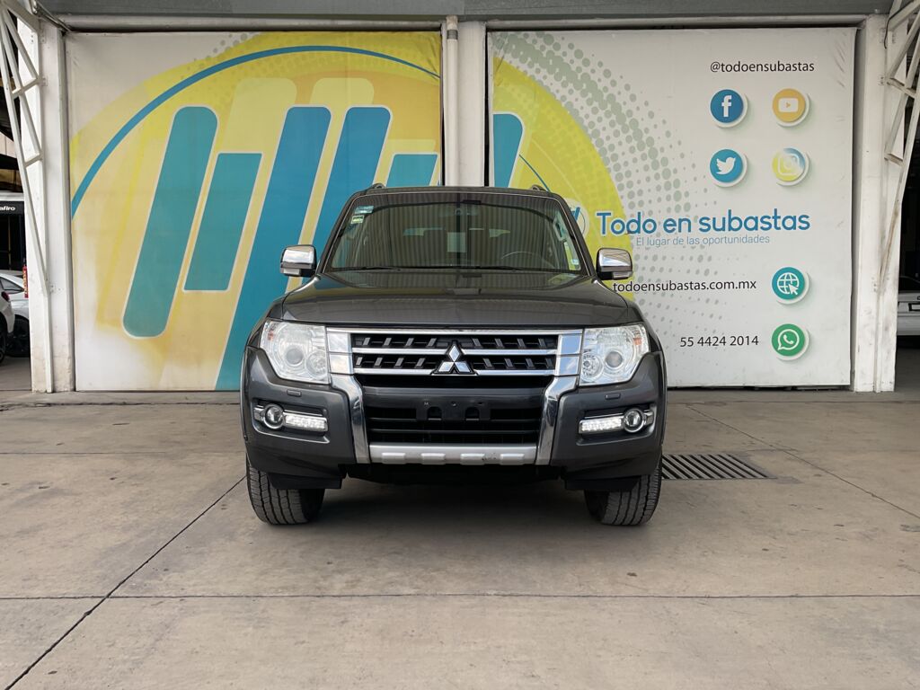 Mitsubishi Montero 2017 5p Limited V6/3.8 Aut 2017 Mitsubishi Montero Venta Exteriores 2