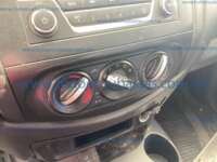 Nissan NP300 Estacas 2022 2p L4/2.5 Man 2022 Nissan NP300 Estacas Ingreso Interiores 10