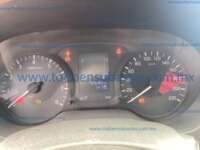 Nissan NP300 Estacas 2022 2p L4/2.5 Man 2022 Nissan NP300 Estacas Ingreso Interiores 3