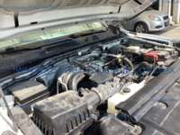 Nissan NP300 Estacas 2022 2p L4/2.5 Man 2022 Nissan NP300 Estacas Ingreso Motor 2