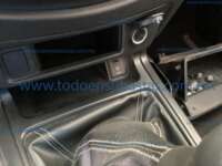 Nissan NP300 Doble Cabina 2020 4p SE L4/2.5 Man A/A Paq. Seg 2020 Nissan NP300 Doble Cabina Ingreso Interiores 11