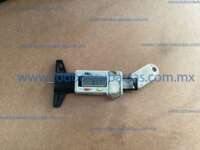 Nissan NP300 Doble Cabina 2020 4p SE L4/2.5 Man A/A Paq. Seg IMG_7644