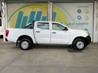 Nissan NP300 Doble Cabina 2020 4p SE L4/2.5 Man A/A Paq. Seg 2020 Nissan NP300 Doble Cabina Venta Exteriores 4