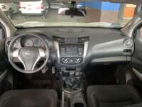Nissan NP300 Doble Cabina 2020 4p SE L4/2.5 Man A/A Paq. Seg 2020 Nissan NP300 Doble Cabina Venta Interiores 4