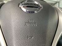 Nissan NP300 Doble Cabina 2020 4p SE L4/2.5 Man A/A Paq. Seg 2020 Nissan NP300 Doble Cabina Venta Interiores 10