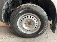 Nissan NP300 Doble Cabina 2020 4p SE L4/2.5 Man A/A Paq. Seg 2020 Nissan NP300 Doble Cabina Venta Llantas 1