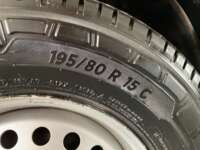 Nissan NP300 Doble Cabina 2020 4p SE L4/2.5 Man A/A Paq. Seg 2020 Nissan NP300 Doble Cabina Venta Llantas 11