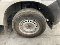 Nissan NP300 Doble Cabina 2020 4p S L4/2.5 Man A/A IMG_8708