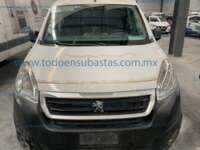 Peugeot Partner 2019 5p L4/1.6/T Diesel Man       2019 Peugeot Partner Ingreso Exteriores 2