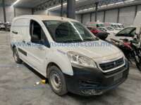 Peugeot Partner 2019 5p L4/1.6/T Diesel Man       2019 Peugeot Partner Ingreso Exteriores 3