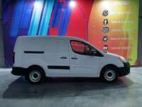 Peugeot Partner 2019 5p L4/1.6/T Diesel Man       2019 Peugeot Partner Venta Exteriores 8