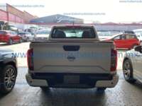 Nissan NP300 Frontier 2020 4p XE L4/2.5 Man 2020 Nissan NP300 Frontier Ingreso Exteriores 5