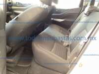 Nissan NP300 Frontier 2020 4p XE L4/2.5 Man 2020 Nissan NP300 Frontier Ingreso Interiores 16