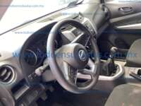 Nissan NP300 Frontier 2020 4p XE L4/2.5 Man 2020 Nissan NP300 Frontier Ingreso Interiores 2