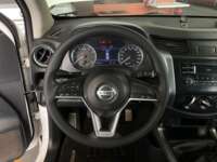 Nissan NP300 Frontier 2020 4p XE L4/2.5 Man 2020 Nissan NP300 Frontier Venta Interiores 1