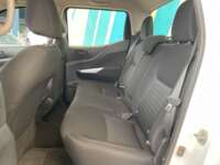 Nissan NP300 Frontier 2020 4p XE L4/2.5 Man 2020 Nissan NP300 Frontier Venta Interiores 18