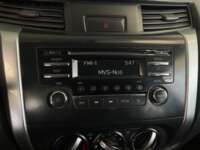 Nissan NP300 Frontier 2020 4p XE L4/2.5 Man 2020 Nissan NP300 Frontier Venta Interiores 8