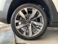 Jac SEI 4 2023 5p ESEI4 Pro EV 51.9 kWh CVT 2023 Jac SEI 4 Venta Llantas 7